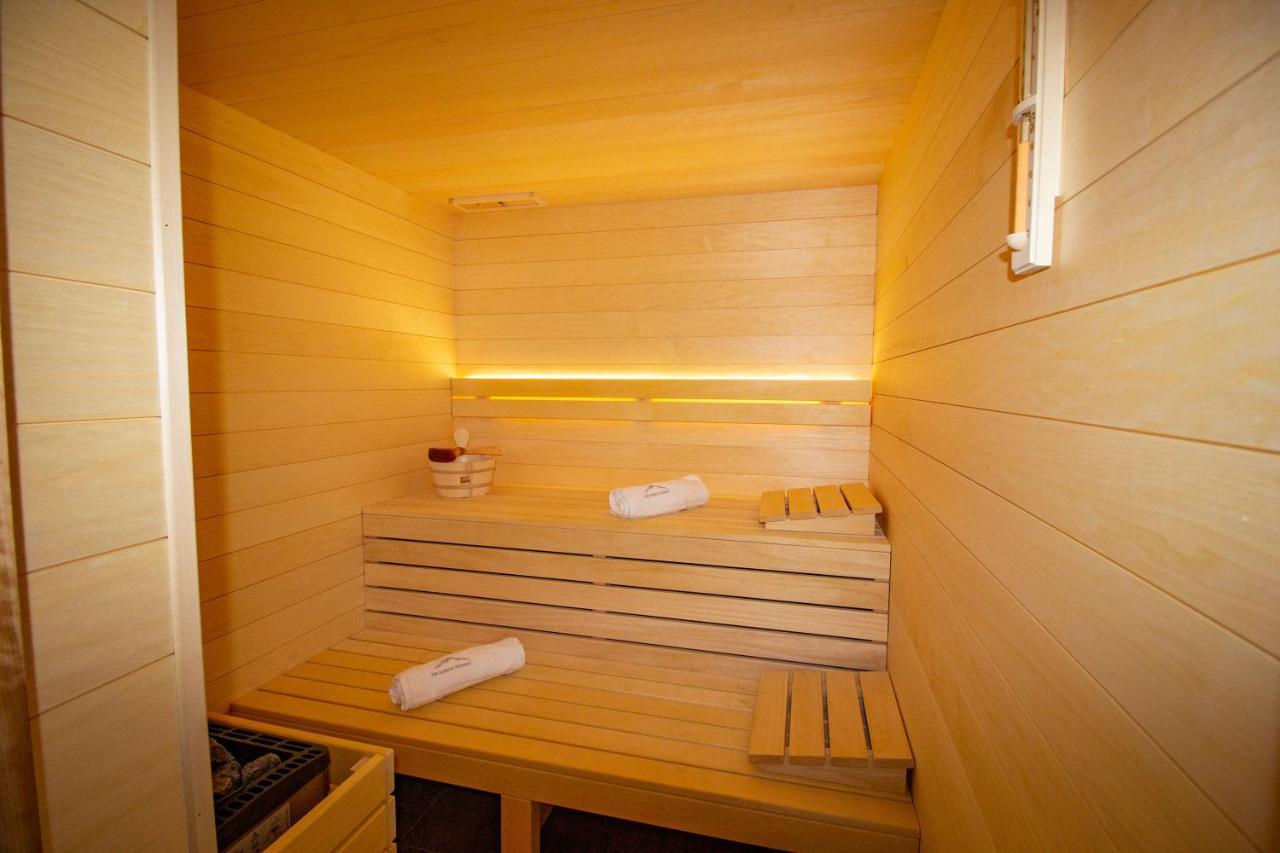 Em Gorce Resort Domki Z Sauna I Jacuzzi Waksmund Exterior photo